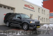 Lincoln Navigator